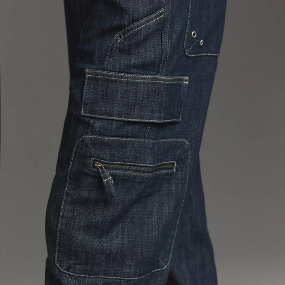 Anthropologie Pilcro Seamed Sport Low-Rise Dark Blue Boyfriend Cargo Jeans. - Picture 6 of 6